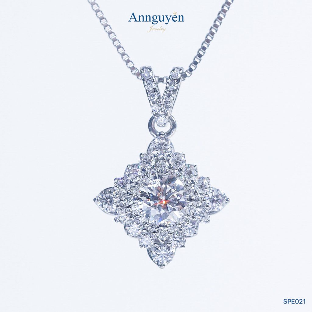 Mặt dây chuyền Halo Moissanite 5,4mm - Bạc S925 Xi Bạch Kim - Annguyen Jewelry (SPE021)